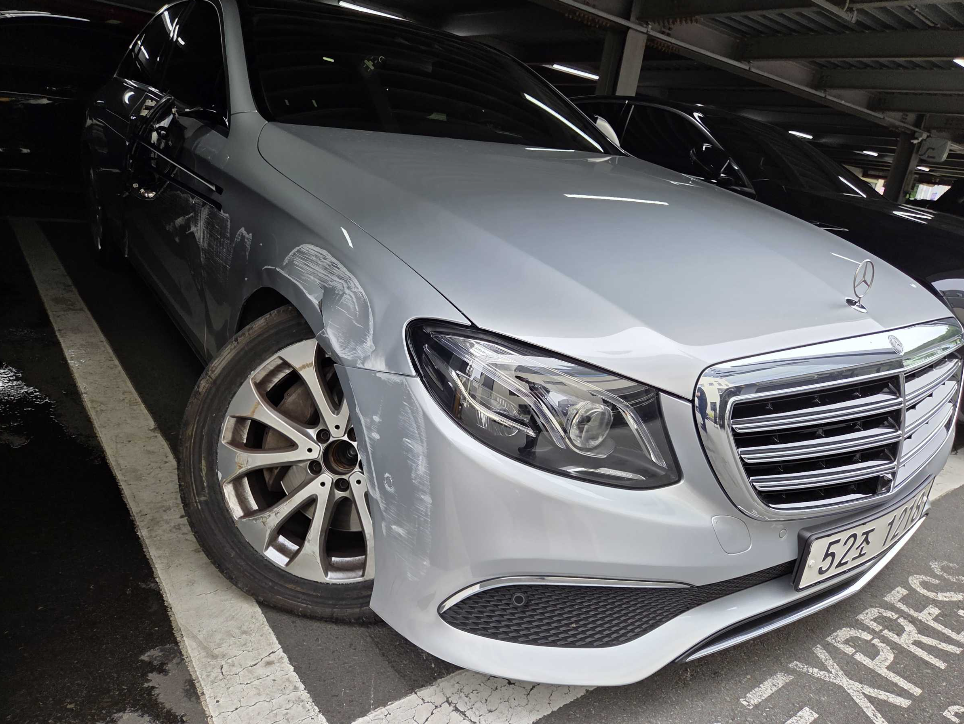 Mercedes-Benz E300 Automatic